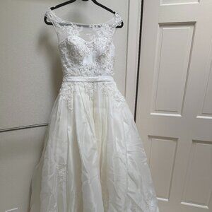 Wedding dress